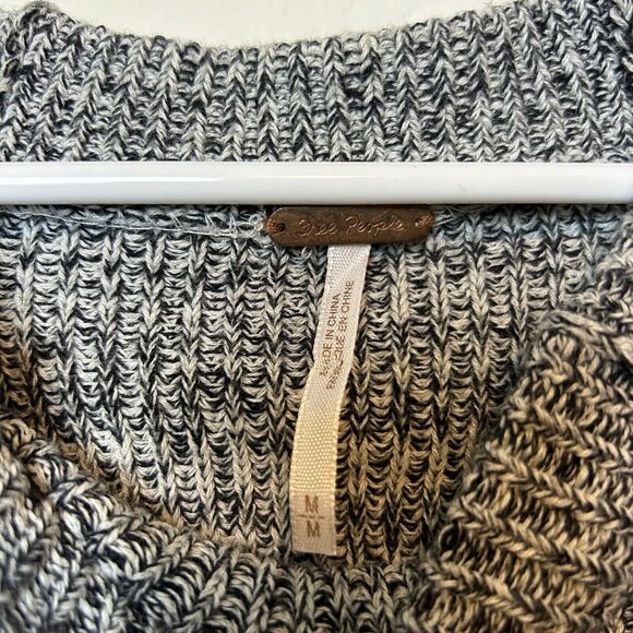 Free People Sweater Women’s M Gray Crew Neck Oversized Comfort Cabincore Casual - Picture 4 of 11